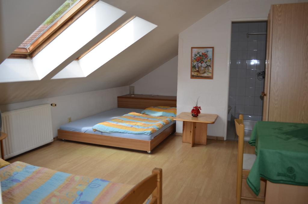 Pension Egida Řež Zimmer foto